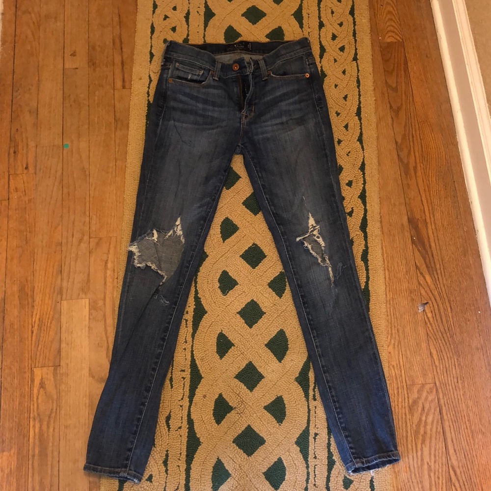Lucky Brand ripped/distressed skinny jeans